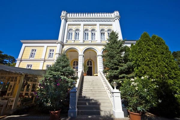 Dőry Villa - Astória Szálló