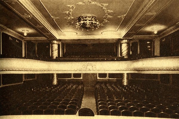 Bethlen Square Theatre