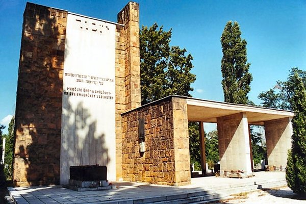 Kozma street jewish cemetery