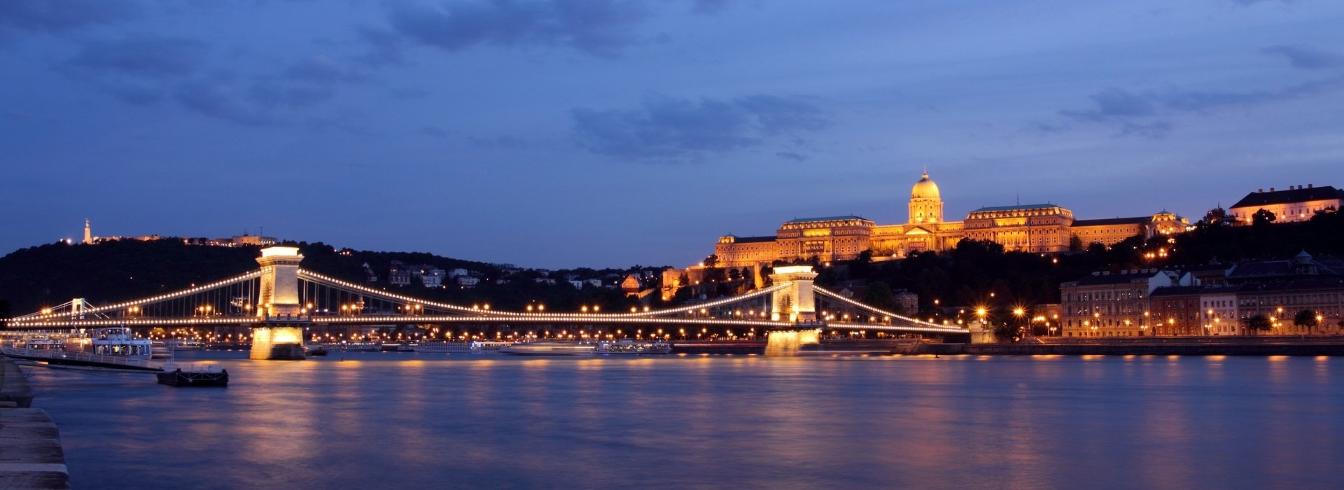 Buda embankment